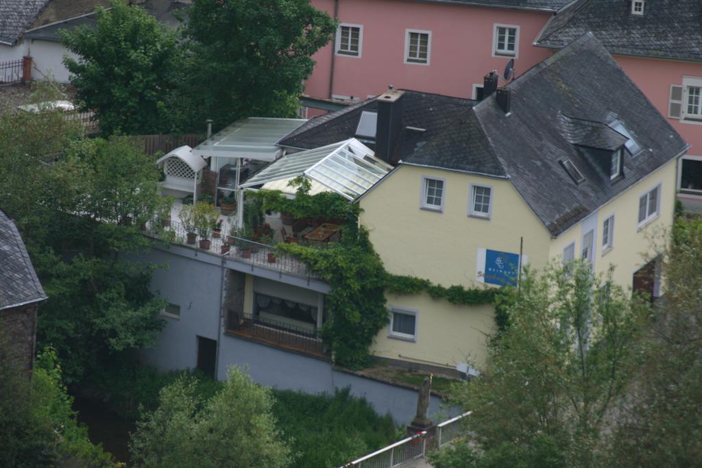 Weingut & Gaestehaus Stephan Kohl Neumagen-Dhron Exterior foto